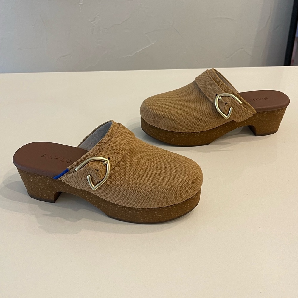 Rothy’s Clog The Classic Clog in Butternut size 7